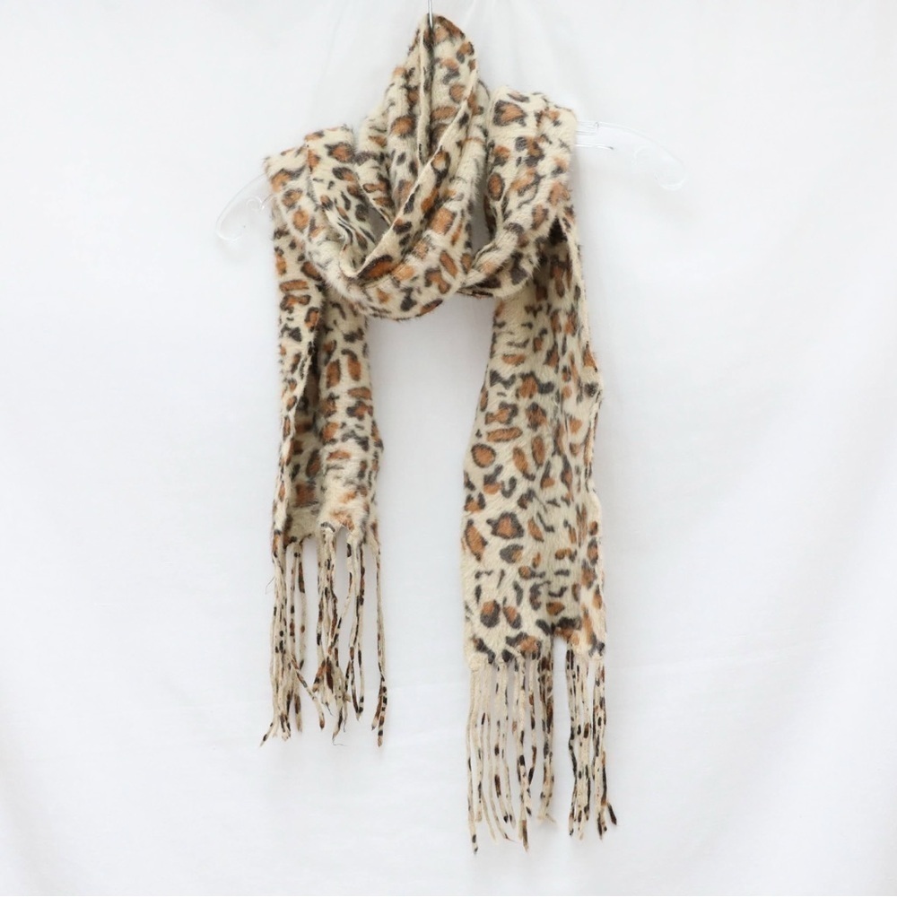 Very soft animal print leopard scarf warm beige brown fuzzy fluffy soft narrow